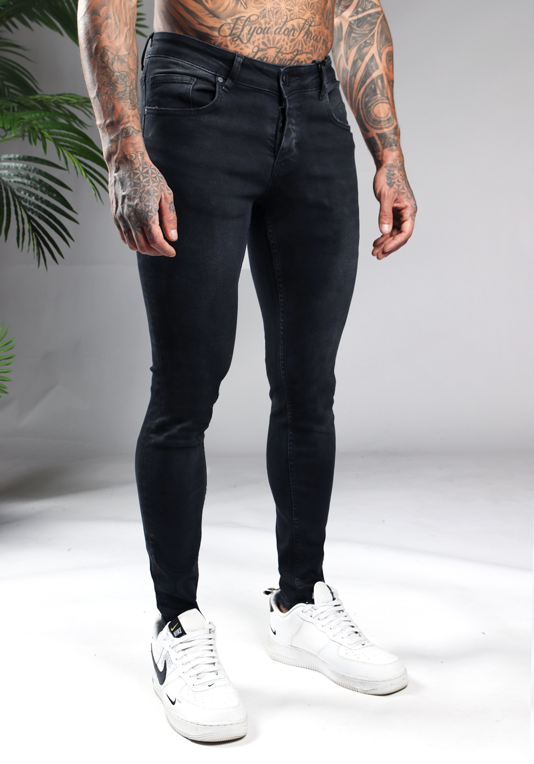 Cotton ALL-BLACK jeans - Cotton District
