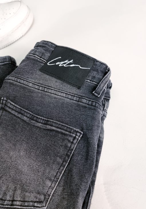 Close up Cotton-logo grijze denim heren jeans met skinny pasvorm, gemaakt van stretch stof.
