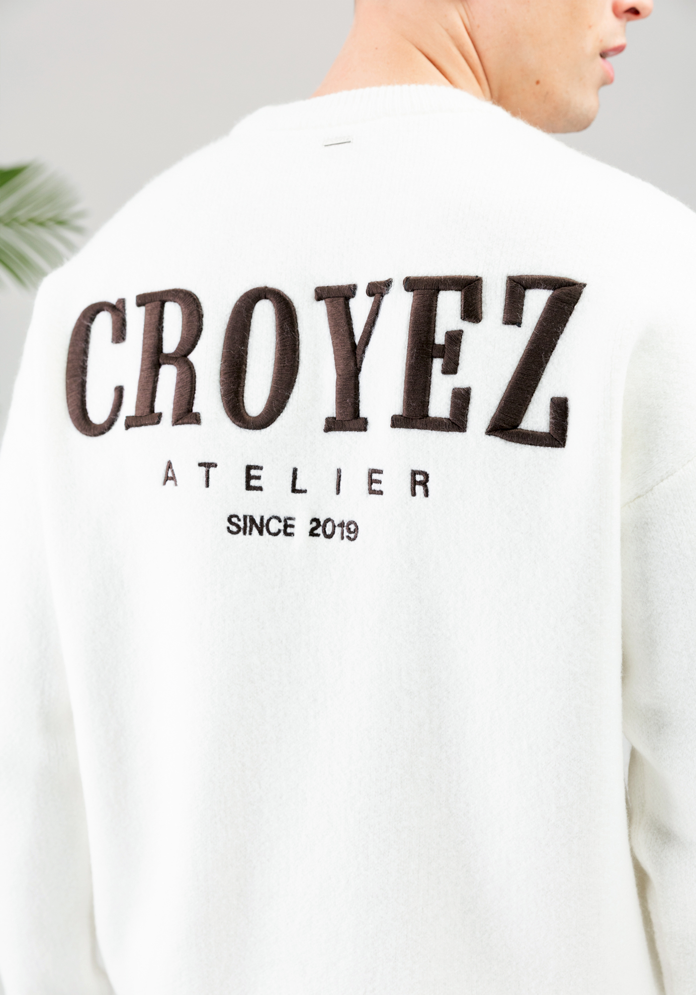 croyez gallary knit sweater off white 1