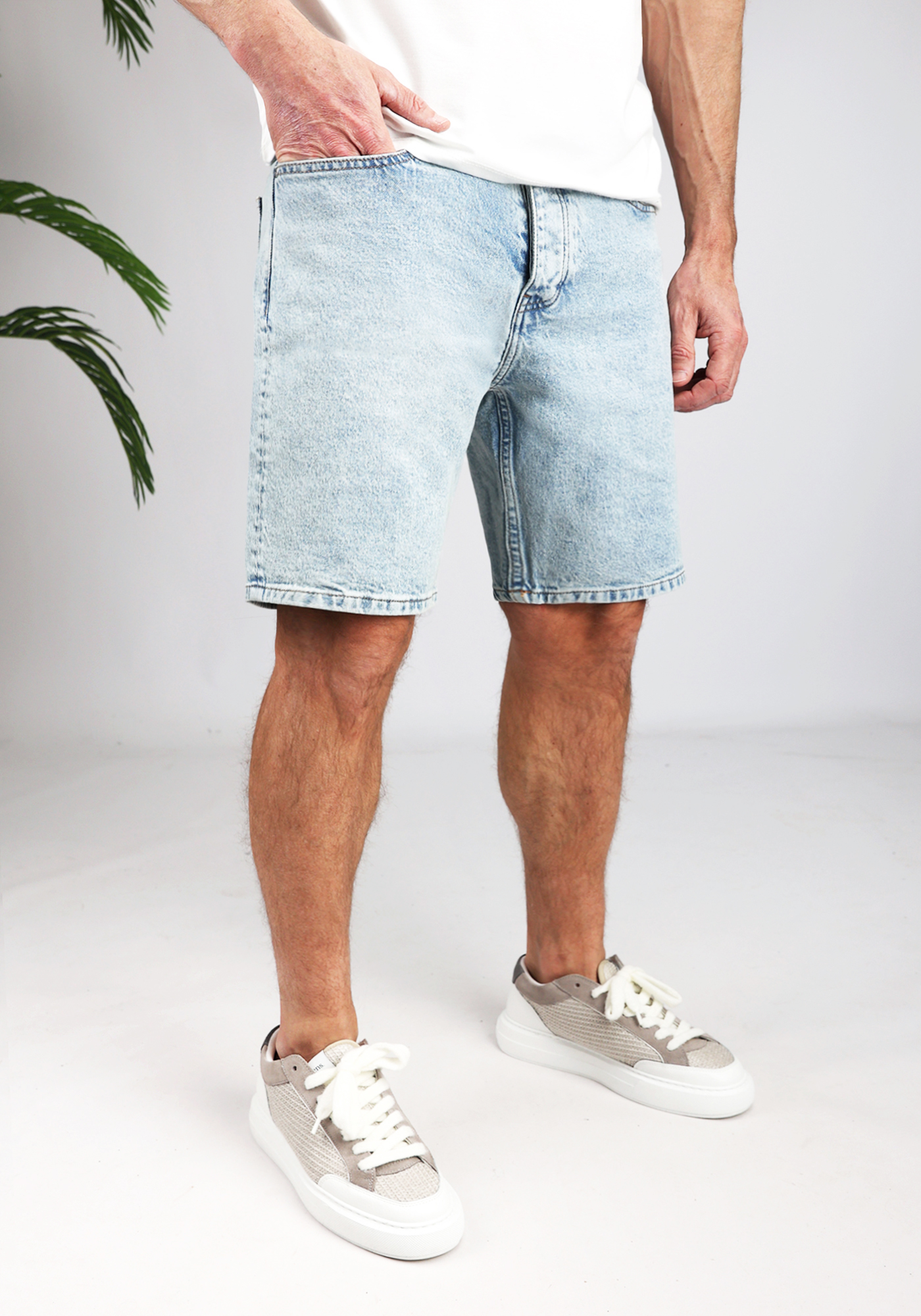 loose denim shorts light blue 2