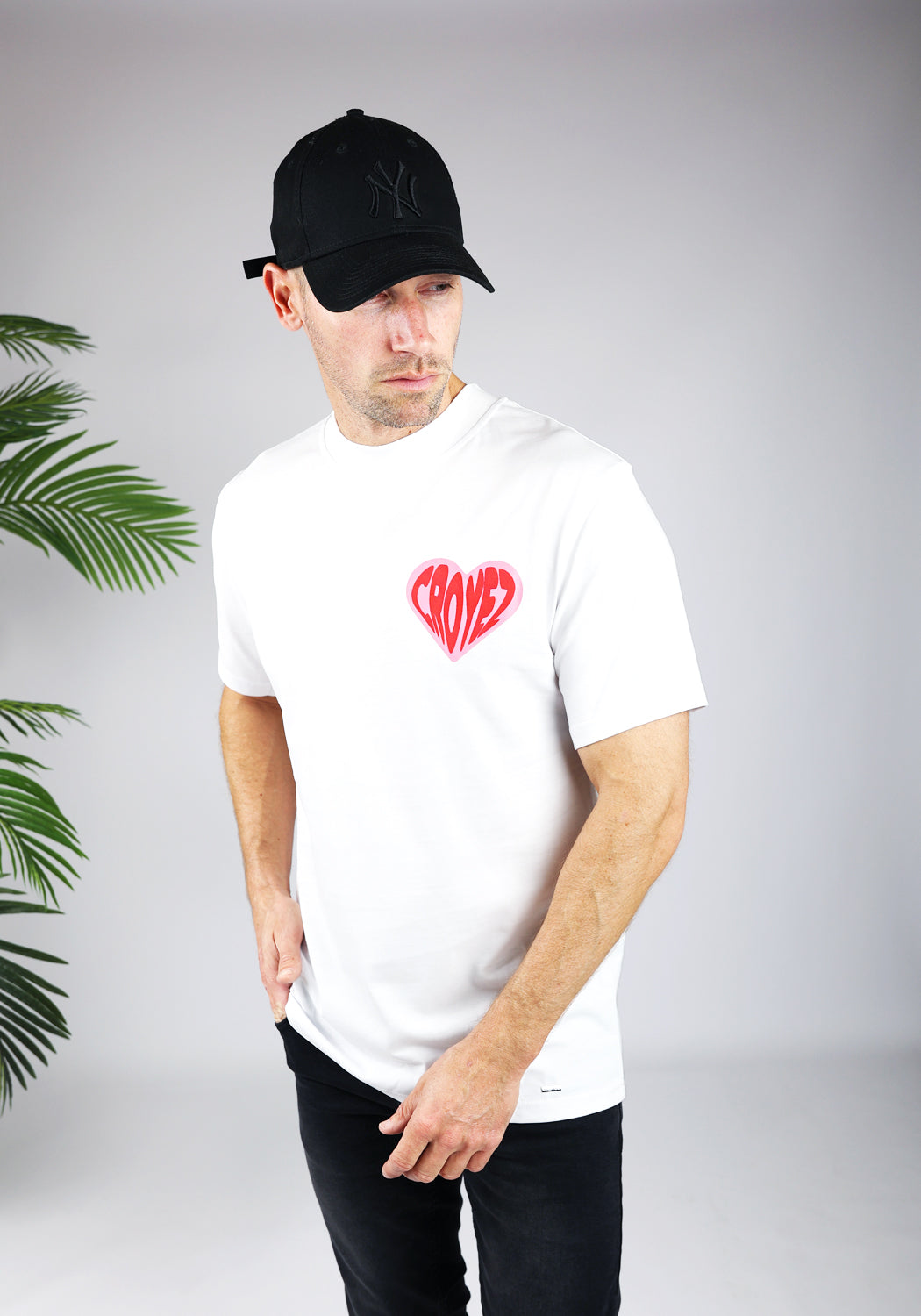 https://cdn.shopify.com/s/files/1/0935/6315/8909/files/CROYEZ_PUFFED_HEART_T-SHIRT--CD1043-WHITE_RED-3.jpg?v=1771495027 Cotton District CROYEZ PUFFED HEART T-SHIRT WHITE/RED