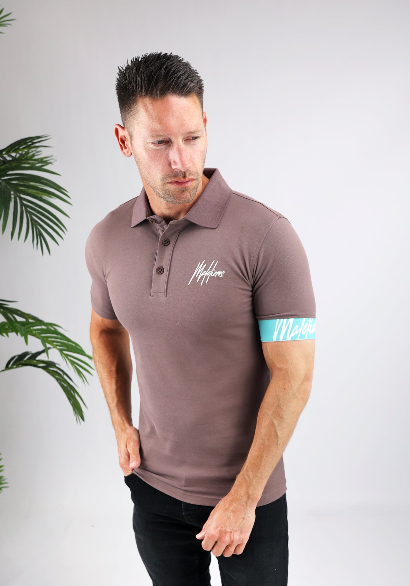 https://cdn.shopify.com/s/files/1/0935/6315/8909/files/MALELIONS_CAPTAIN_POLO--CD1063-STONE_BROWN-2.jpg?v=1771504104 Cotton District MALELIONS CAPTAIN POLO STONE BROWN
