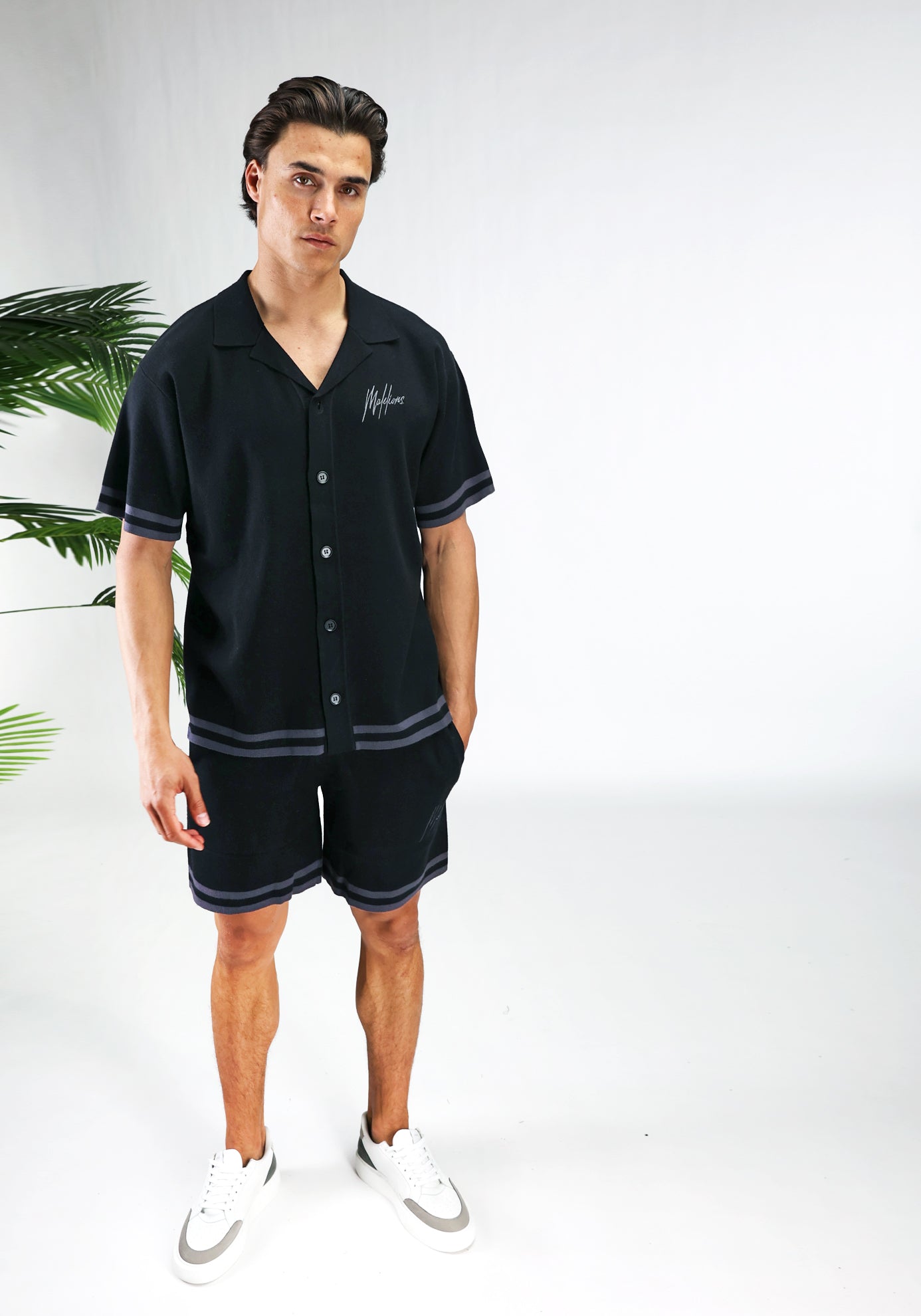 https://cdn.shopify.com/s/files/1/0935/6315/8909/files/MALELIONS_KNITTED_SET--CD1122-BLACK-3.jpg?v=1772105600 Cotton District MALELIONS KNITTED SET BLACK