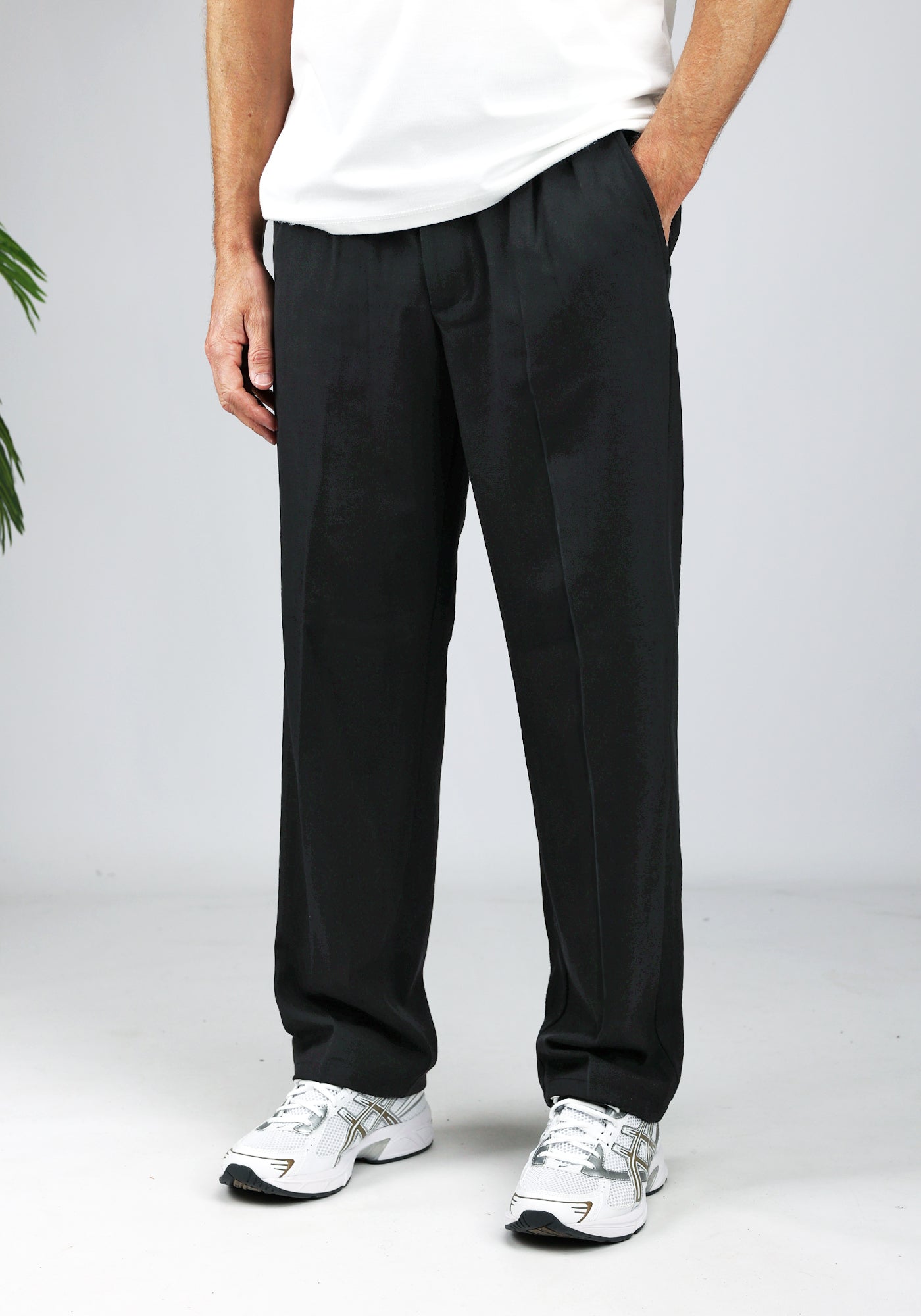 https://cdn.shopify.com/s/files/1/0935/6315/8909/files/PLEATED_TWILL_CHINO--CD1021-BLACK-3.jpg?v=1771429299 Cotton District PLEATED TWILL CHINO BLACK