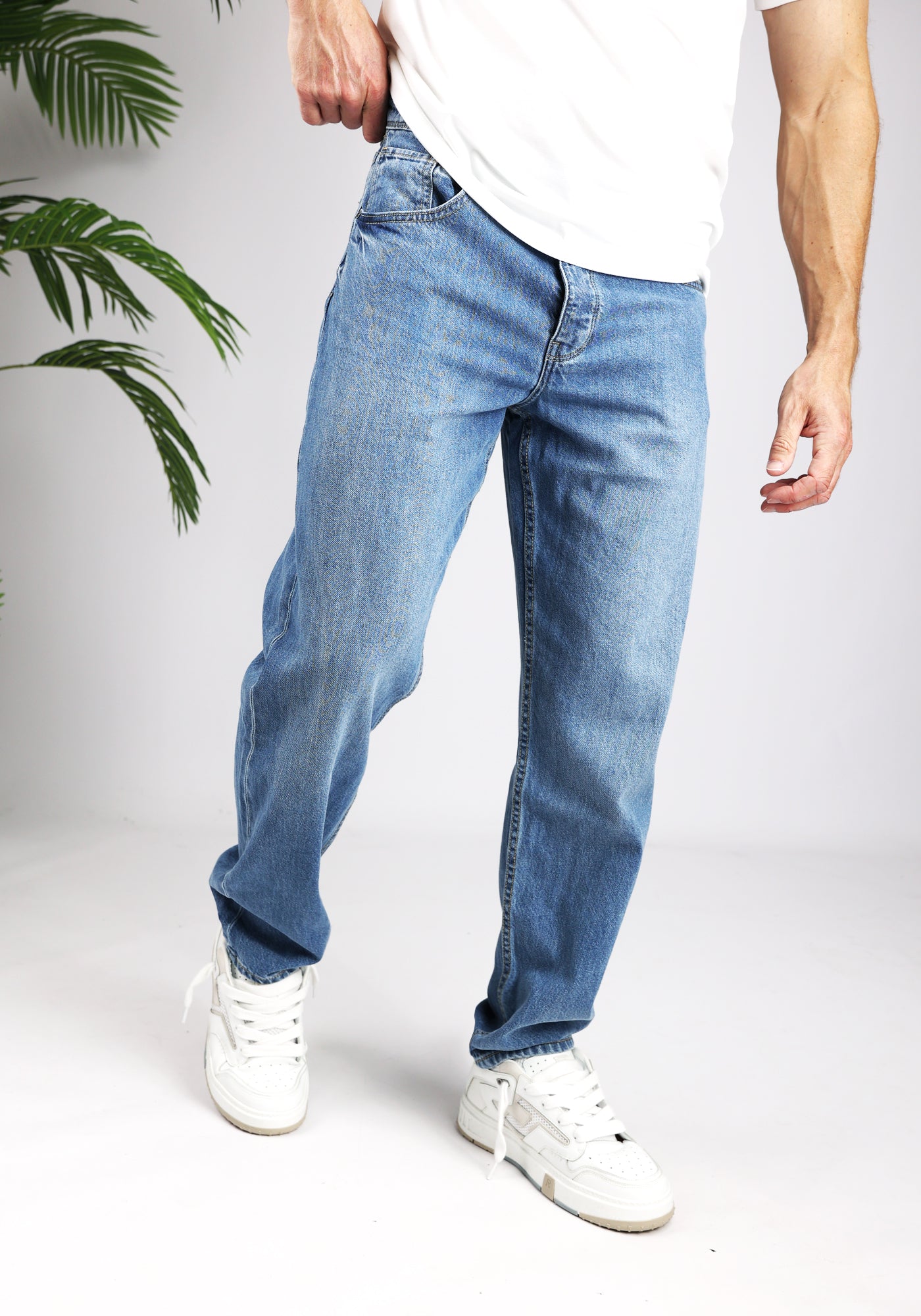 https://cdn.shopify.com/s/files/1/0935/6315/8909/files/PURE_PATH_THE_AIDEN_JEANS--CD1009-MID_BLUE-2.jpg?v=1771422678 Cotton District PURE PATH THE AIDEN JEANS MID BLUE