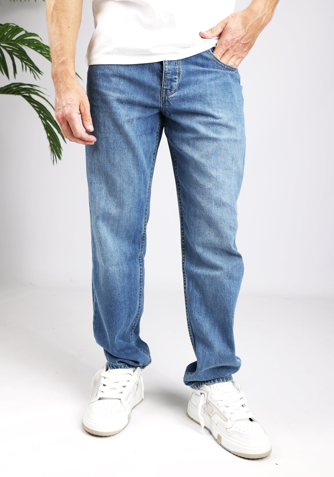 https://cdn.shopify.com/s/files/1/0935/6315/8909/files/PURE_PATH_THE_AIDEN_JEANS--CD1009-MID_BLUE.jpg?v=1771422678 Cotton District PURE PATH THE AIDEN JEANS MID BLUE