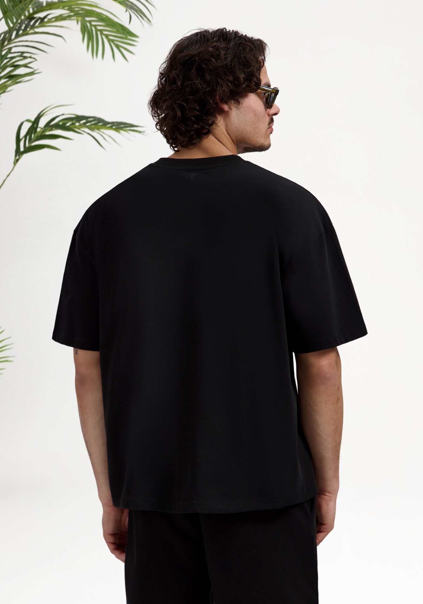 Emblem Badge T-shirt - black